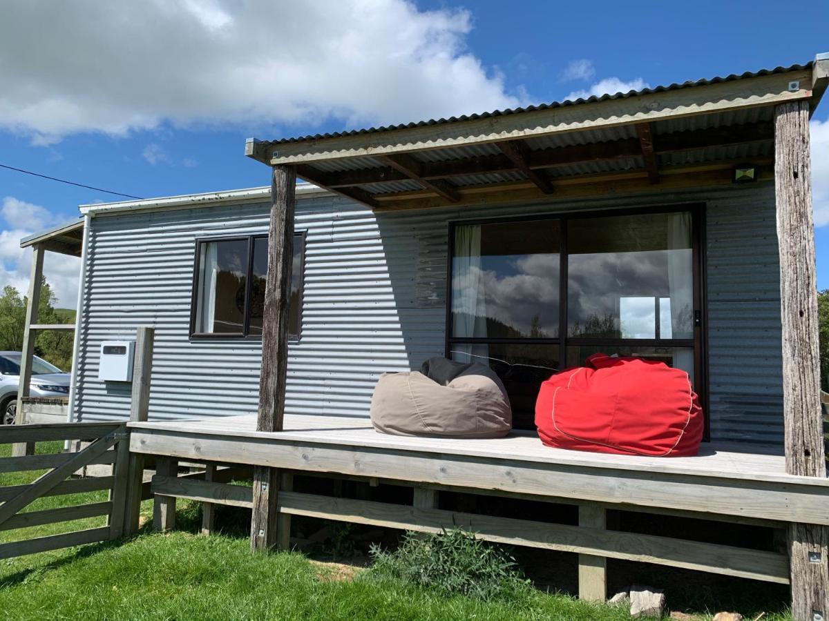 Fallow Hut Masterton Exteriör bild